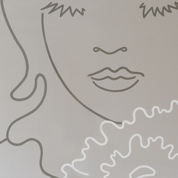 Lucie Bennett - Amandine