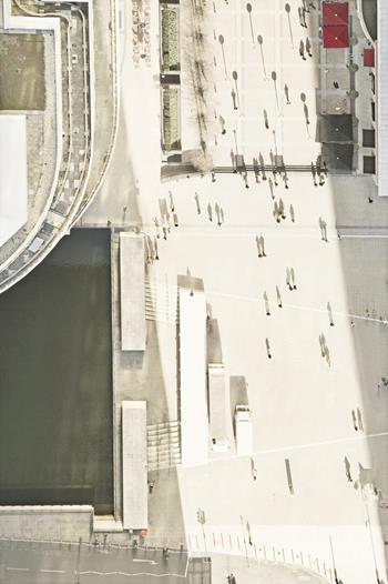 Andre Lichtenberg - Sunday Shoppers (from the Vertigo series)